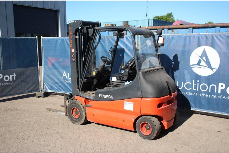 Fenwick-Linde E25-03 - מלגזה חשמלית: תמונה 3 Fenwick-Linde E25-03 - מלגזה חשמלית: תמונה 3