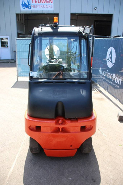 Fenwick-Linde E30/02 - מלגזה חשמלית: תמונה 4 Fenwick-Linde E30/02 - מלגזה חשמלית: תמונה 4