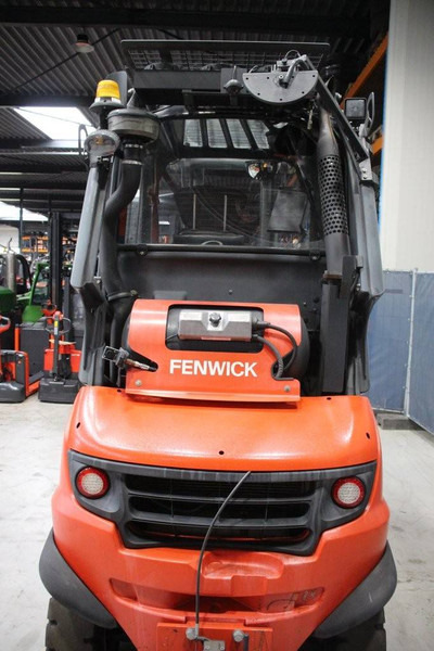 Fenwick-Linde H40T-02 - מלגזת LPG: תמונה 4 Fenwick-Linde H40T-02 - מלגזת LPG: תמונה 4