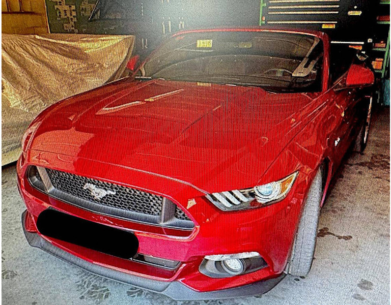 Ford Mustang GT Convertible - סדאן: תמונה 1 Ford Mustang GT Convertible - סדאן: תמונה 1
