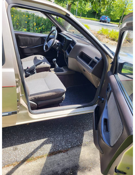 סדאן Ford Sierra 1.3: תמונה 6