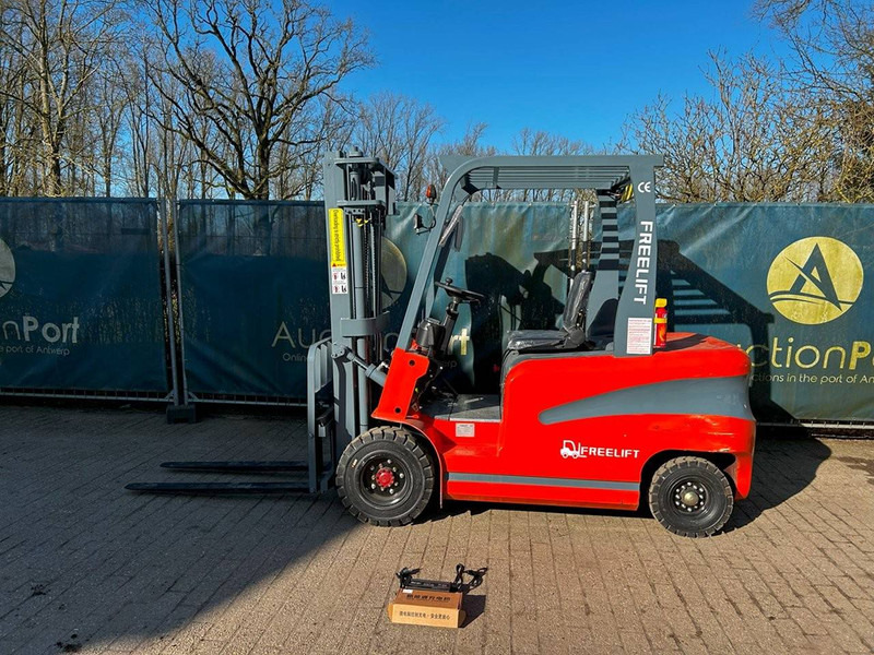 Freelift CMF20 - מלגזה חשמלית: תמונה 1 Freelift CMF20 - מלגזה חשמלית: תמונה 1
