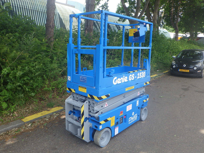 Genie GS-1530 - מעלית מספריים: תמונה 2 Genie GS-1530 - מעלית מספריים: תמונה 2