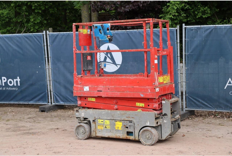 Genie GS-1532 - מעלית מספריים: תמונה 3 Genie GS-1532 - מעלית מספריים: תמונה 3