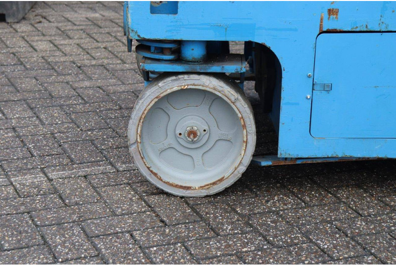 מעלית מספריים Genie GS-3246: תמונה 11