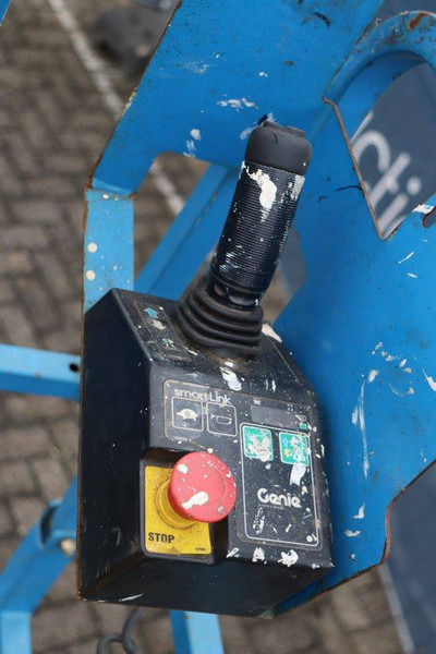 מעלית מספריים Genie GS-3246: תמונה 16