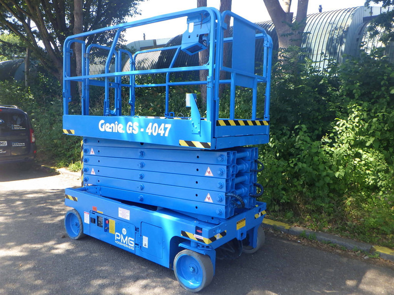 Genie GS-4047 - מעלית מספריים: תמונה 3 Genie GS-4047 - מעלית מספריים: תמונה 3