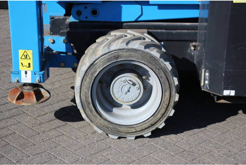 מעלית מספריים Genie GS-4069DC: תמונה 12