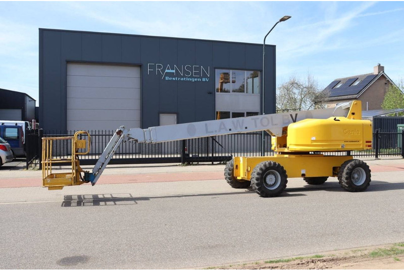 Genie S-65 - מוט טלסקופי: תמונה 1 Genie S-65 - מוט טלסקופי: תמונה 1