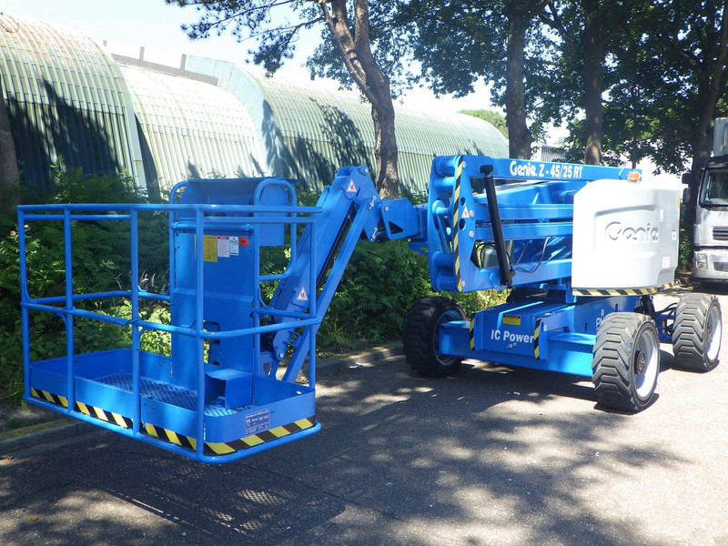 Genie Z-45/25J RT - מוט טלסקופי: תמונה 3 Genie Z-45/25J RT - מוט טלסקופי: תמונה 3