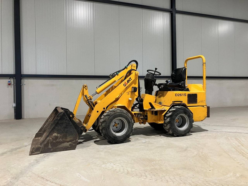 Giant D261S - מעמיס גלגלים: תמונה 2 Giant D261S - מעמיס גלגלים: תמונה 2