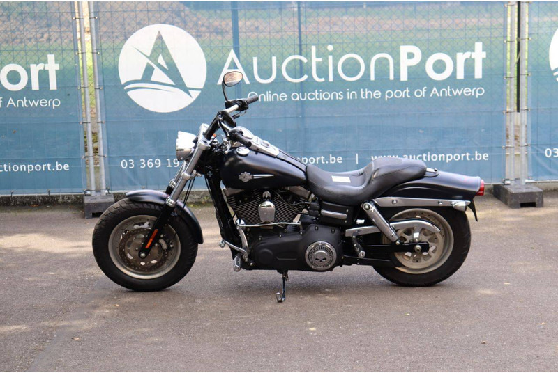 Harley-Davidson Dyna Fat Bob - אופנוע: תמונה 2 Harley-Davidson Dyna Fat Bob - אופנוע: תמונה 2