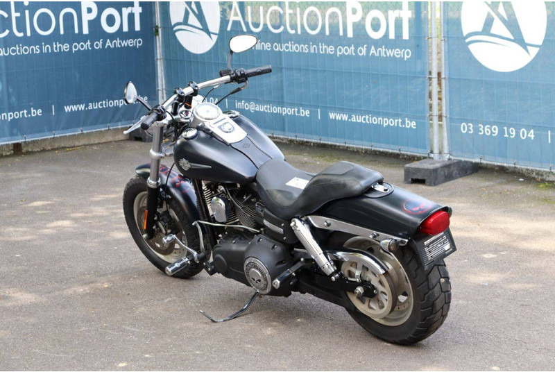 Harley-Davidson Dyna Fat Bob - אופנוע: תמונה 4 Harley-Davidson Dyna Fat Bob - אופנוע: תמונה 4