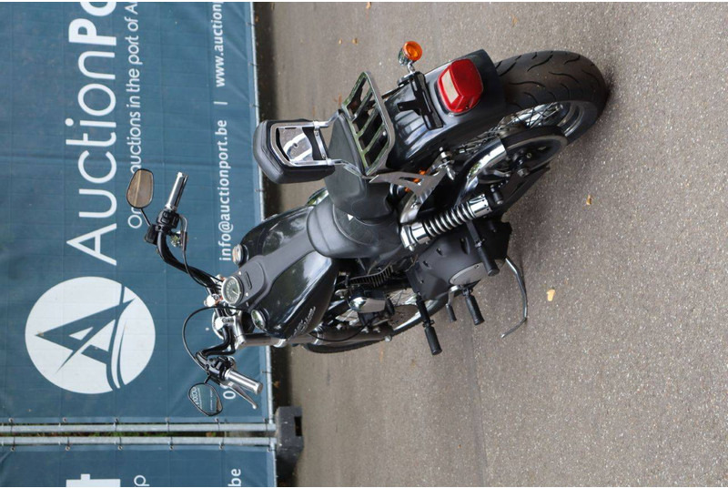 Harley-Davidson Dyna Street Bob - אופנוע: תמונה 4 Harley-Davidson Dyna Street Bob - אופנוע: תמונה 4