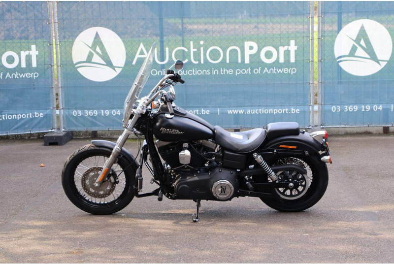 Harley-Davidson Dyna Street Bob - אופנוע: תמונה 2 Harley-Davidson Dyna Street Bob - אופנוע: תמונה 2
