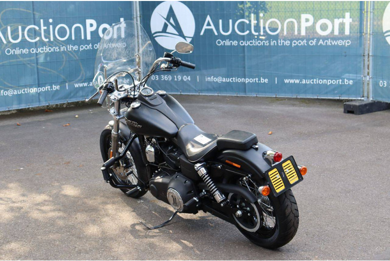 Harley-Davidson Dyna Street Bob - אופנוע: תמונה 4 Harley-Davidson Dyna Street Bob - אופנוע: תמונה 4
