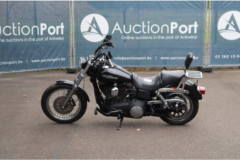 Harley-Davidson Dyna Street Bob - אופנוע: תמונה 2 Harley-Davidson Dyna Street Bob - אופנוע: תמונה 2