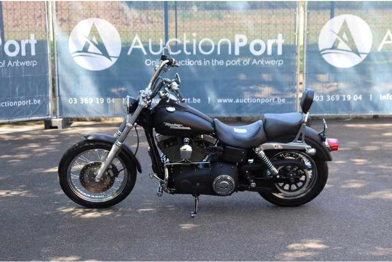 Harley-Davidson Dyna Street Bob - אופנוע: תמונה 2 Harley-Davidson Dyna Street Bob - אופנוע: תמונה 2