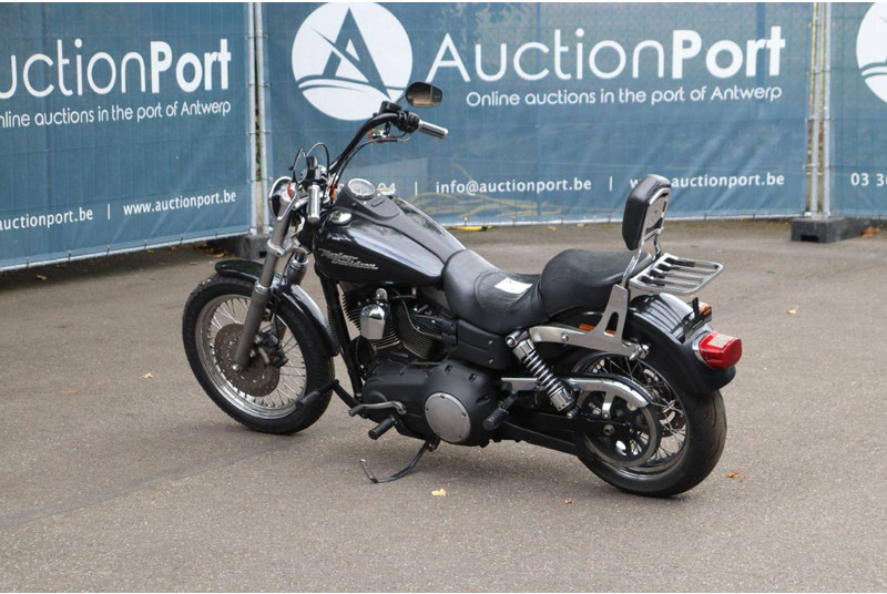 Harley-Davidson Dyna Street Bob - אופנוע: תמונה 3 Harley-Davidson Dyna Street Bob - אופנוע: תמונה 3