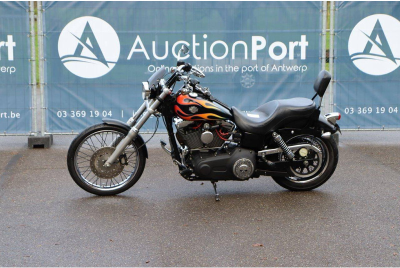 Harley-Davidson Dyna Wide Glide - אופנוע: תמונה 1 Harley-Davidson Dyna Wide Glide - אופנוע: תמונה 1