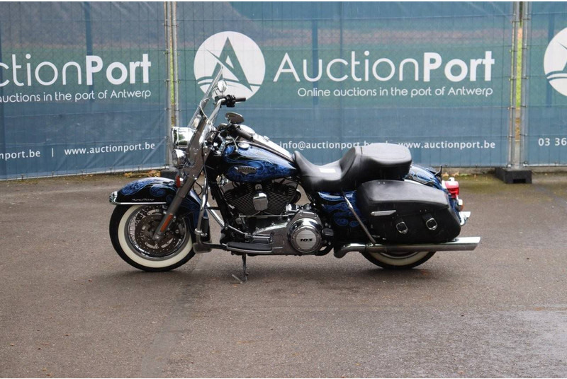 Harley-Davidson Road King Classic - אופנוע: תמונה 2 Harley-Davidson Road King Classic - אופנוע: תמונה 2