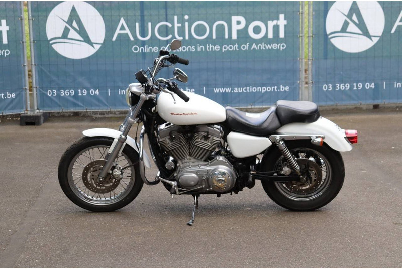 Harley-Davidson Sporster XL883 - אופנוע: תמונה 2 Harley-Davidson Sporster XL883 - אופנוע: תמונה 2