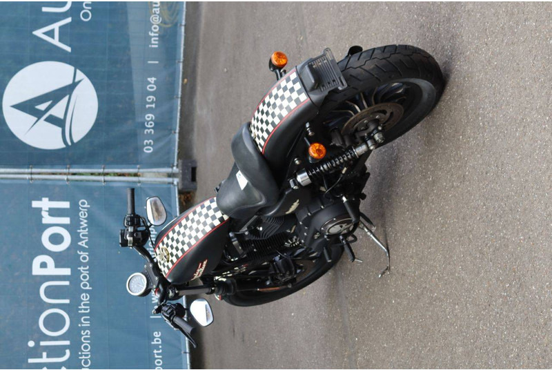 Harley-Davidson Sportster 883N Iron - אופנוע: תמונה 4 Harley-Davidson Sportster 883N Iron - אופנוע: תמונה 4