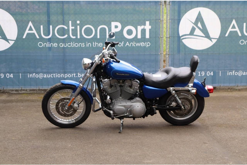 Harley-Davidson Sportster XL883 - אופנוע: תמונה 1 Harley-Davidson Sportster XL883 - אופנוע: תמונה 1