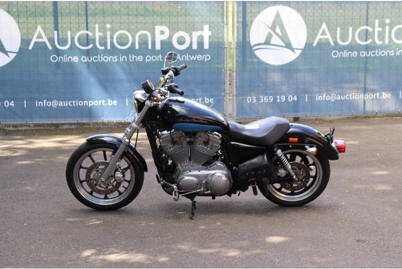 Harley-Davidson Sportster XL883 - אופנוע: תמונה 1 Harley-Davidson Sportster XL883 - אופנוע: תמונה 1