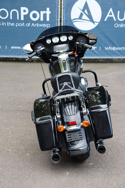Harley-Davidson Street Glide - אופנוע: תמונה 5 Harley-Davidson Street Glide - אופנוע: תמונה 5