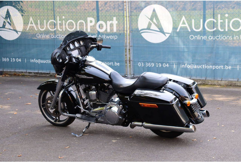 Harley-Davidson Street Glide - אופנוע: תמונה 3 Harley-Davidson Street Glide - אופנוע: תמונה 3