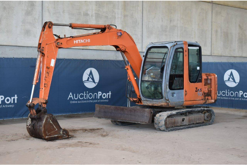 Hitachi ZX60 - מחפר סורק: תמונה 1 Hitachi ZX60 - מחפר סורק: תמונה 1