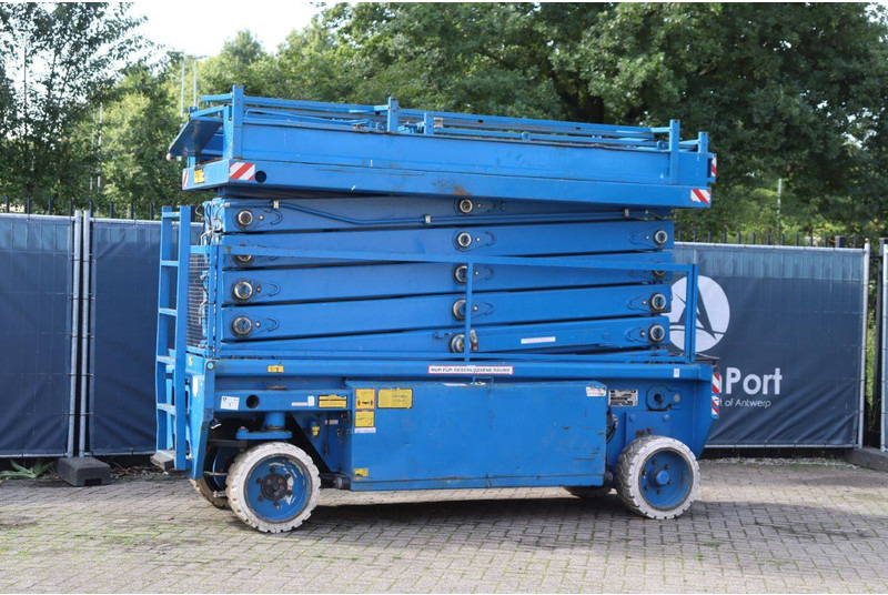 Holland lift COMBISTAR N-165EL12 - מעלית מספריים: תמונה 1 Holland lift COMBISTAR N-165EL12 - מעלית מספריים: תמונה 1
