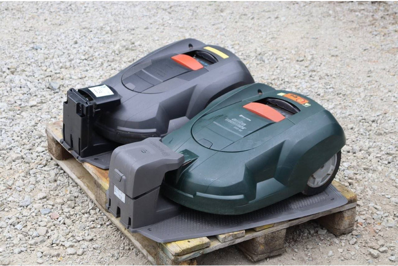 Husqvarna Automower - מכסחת גינה: תמונה 4 Husqvarna Automower - מכסחת גינה: תמונה 4