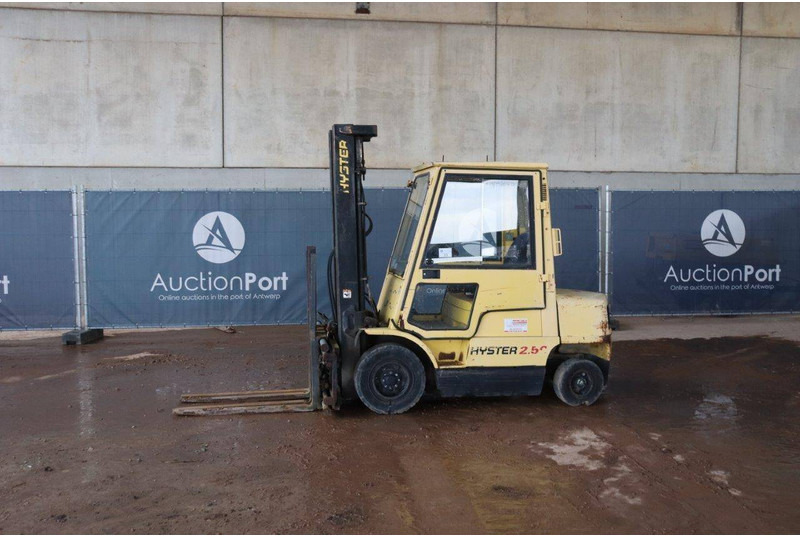 Hyster H2.50XM - מלגזת סולר: תמונה 1 Hyster H2.50XM - מלגזת סולר: תמונה 1