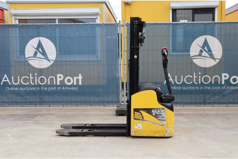 Hyundai 10 LS-7 - מערים: תמונה 2 Hyundai 10 LS-7 - מערים: תמונה 2