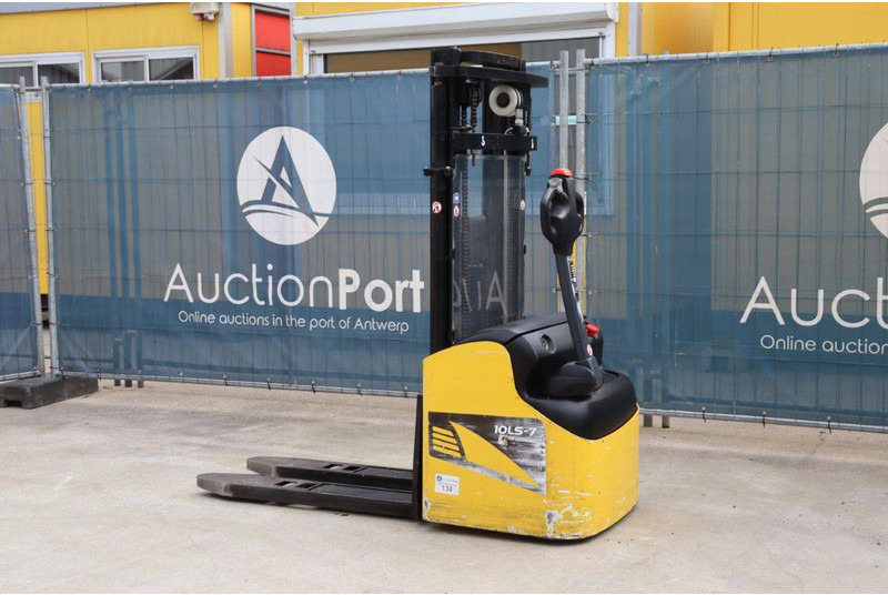 Hyundai 10 LS-7 - מערים: תמונה 3 Hyundai 10 LS-7 - מערים: תמונה 3