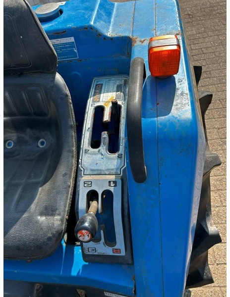 טרקטור חקלאי Iseki TU217F: תמונה 13