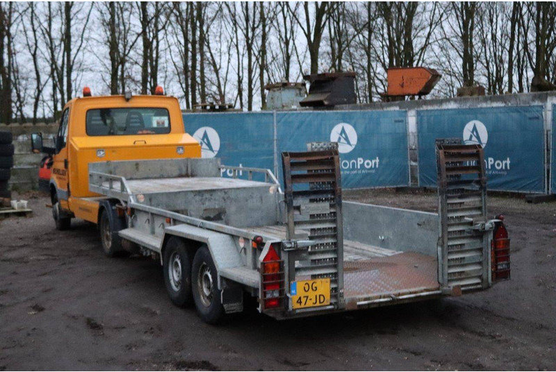 Iveco 40C - משאית צד נופל/ שטוחה: תמונה 3 Iveco 40C - משאית צד נופל/ שטוחה: תמונה 3