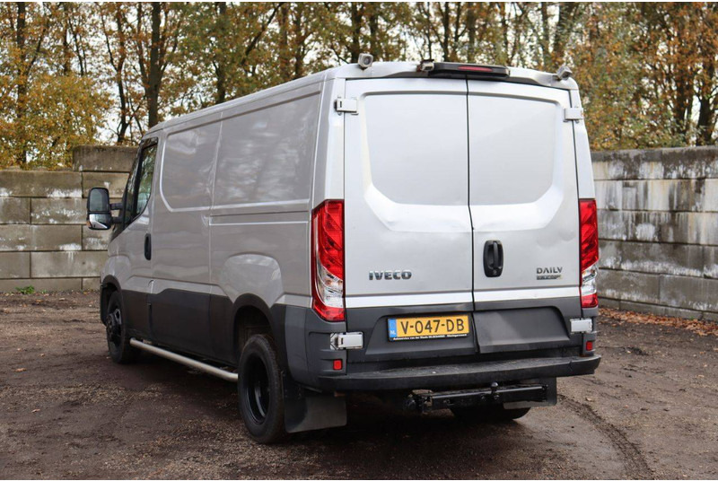 Iveco Daily 40C21 - כלי רכב מסחרי עם לוח: תמונה 4 Iveco Daily 40C21 - כלי רכב מסחרי עם לוח: תמונה 4