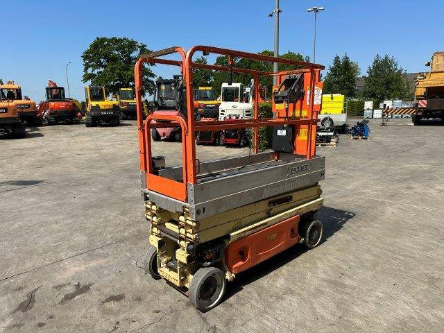 JLG 1930ES - מעלית מספריים: תמונה 4 JLG 1930ES - מעלית מספריים: תמונה 4