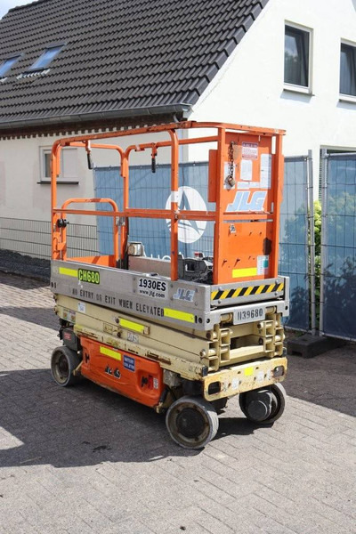 JLG 1930ES - מעלית מספריים: תמונה 4 JLG 1930ES - מעלית מספריים: תמונה 4