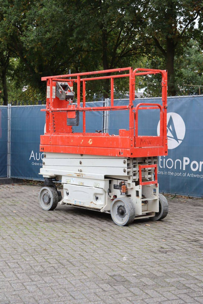 JLG 2032 ES - מעלית מספריים: תמונה 4 JLG 2032 ES - מעלית מספריים: תמונה 4