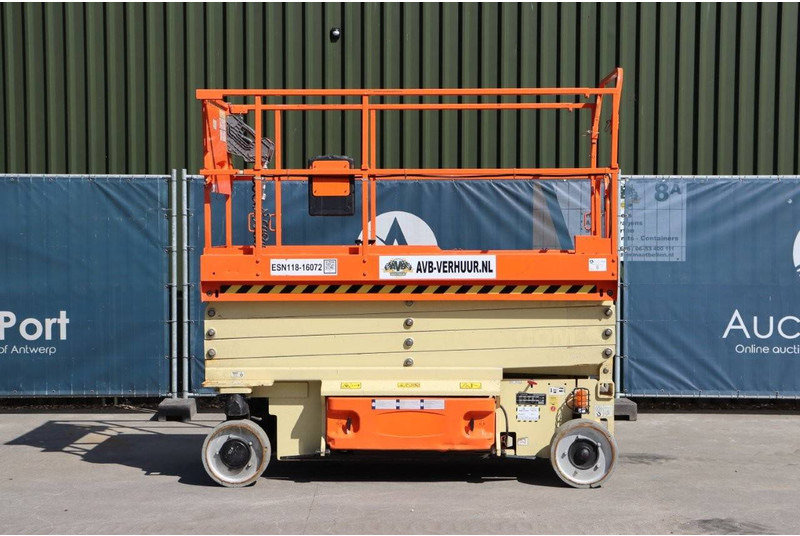 JLG 3246 ES - מעלית מספריים: תמונה 1 JLG 3246 ES - מעלית מספריים: תמונה 1