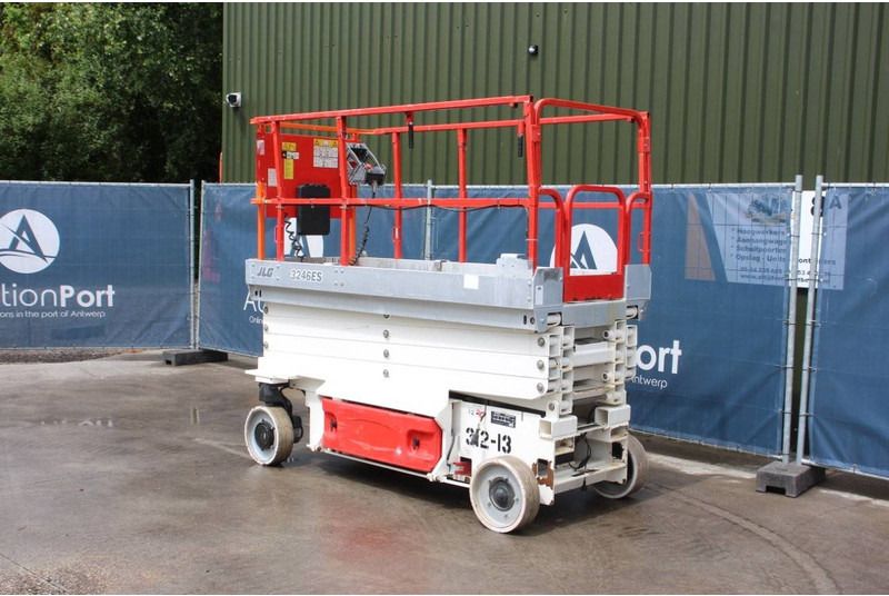 JLG 3246ES - מעלית מספריים: תמונה 3 JLG 3246ES - מעלית מספריים: תמונה 3