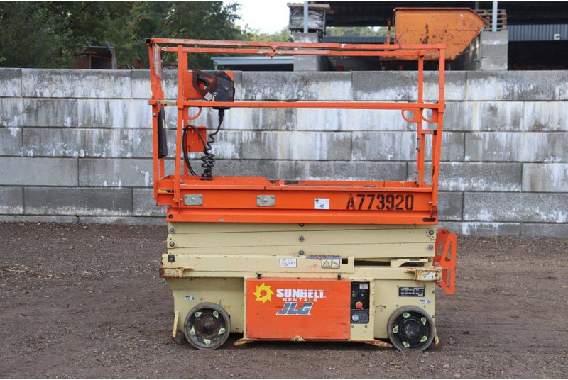 JLG 6RS - מעלית מספריים: תמונה 2 JLG 6RS - מעלית מספריים: תמונה 2