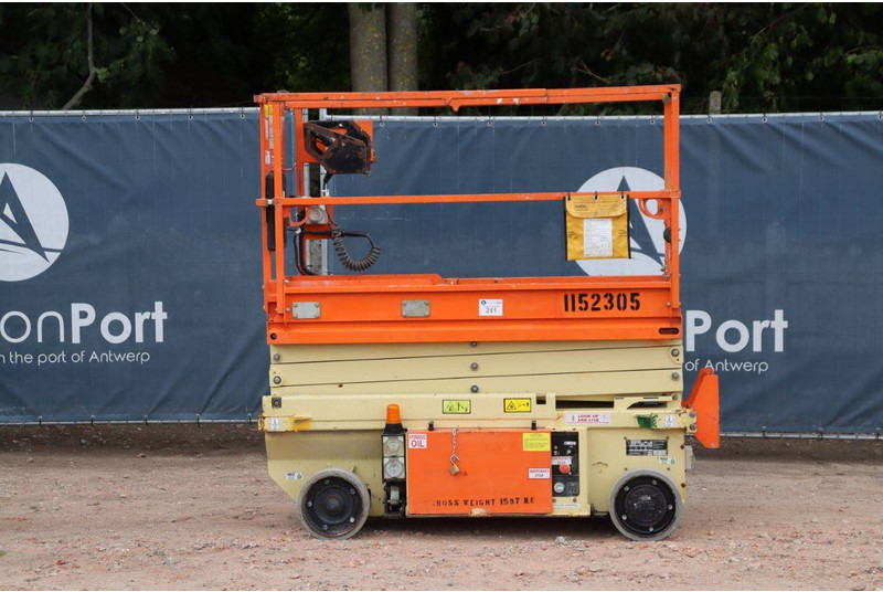 JLG R6 - מעלית מספריים: תמונה 2 JLG R6 - מעלית מספריים: תמונה 2