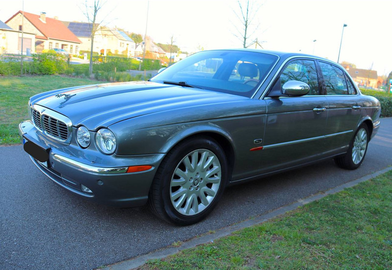 Jaguar XJ-6 3.0 Sovereign - סדאן: תמונה 1 Jaguar XJ-6 3.0 Sovereign - סדאן: תמונה 1