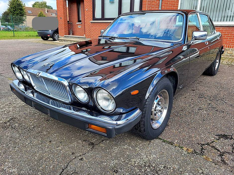 Jaguar 'XJ (series III) 6 _ 4.2 Manual 5-Speed - סדאן: תמונה 1 Jaguar 'XJ (series III) 6 _ 4.2 Manual 5-Speed - סדאן: תמונה 1