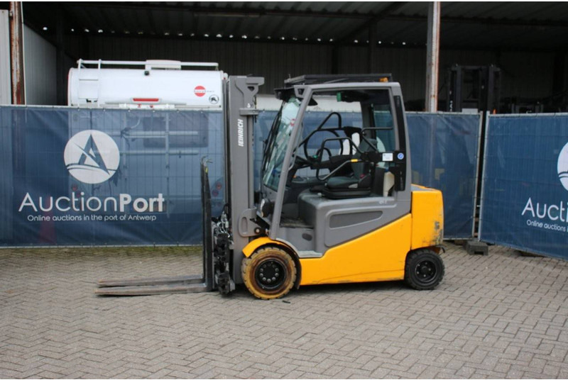 Jungheinrich EFG S30 - מלגזה חשמלית: תמונה 1 Jungheinrich EFG S30 - מלגזה חשמלית: תמונה 1